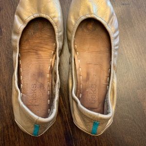 Tieks Metallic Gold size 7